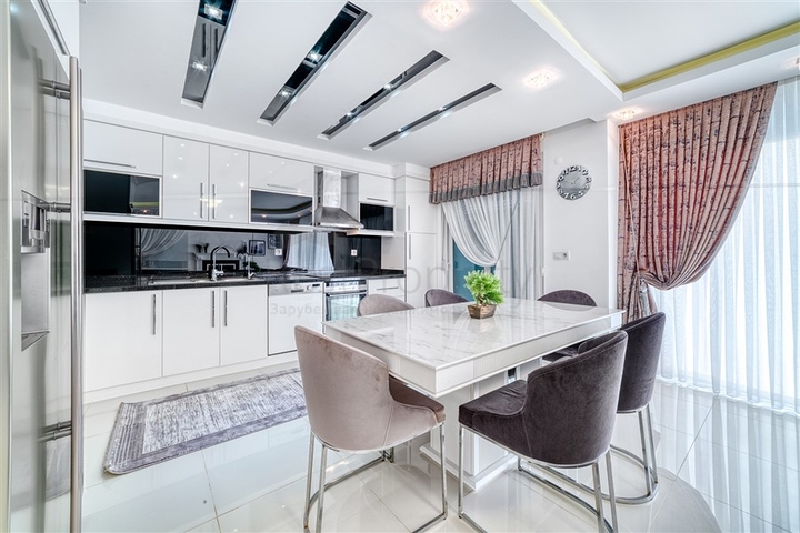 فيلا في منطقة النخبة في ألانيا