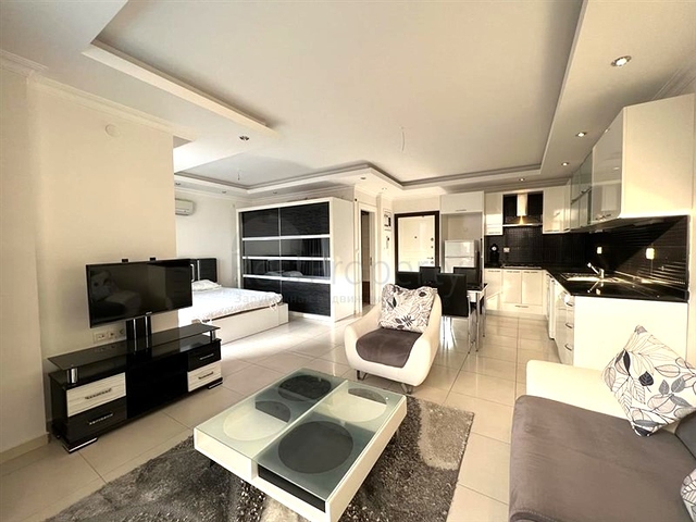 شقة في واحدة من أفضل المساكن في أفسالار مساحة 700 متر من البحر