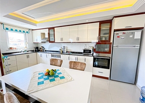 شقة فسيحة مع موقع مناسب في منطقة أوبا شقة فسيحة مع موقع مناسب في منطقة أوبا