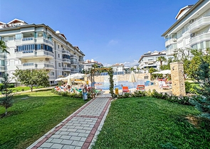 شقة مفروشة 2 + 1 في منطقة أوبا