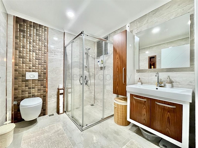 شقة فسيحة 1 + 1 في منطقة محمودلار 