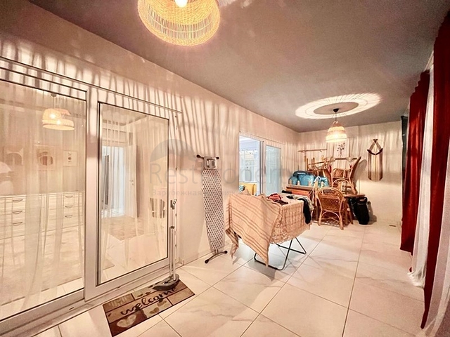 شقة فسيحة 1 + 1 في منطقة محمودلار 