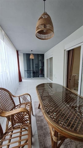 شقة فسيحة 1 + 1 في منطقة محمودلار 