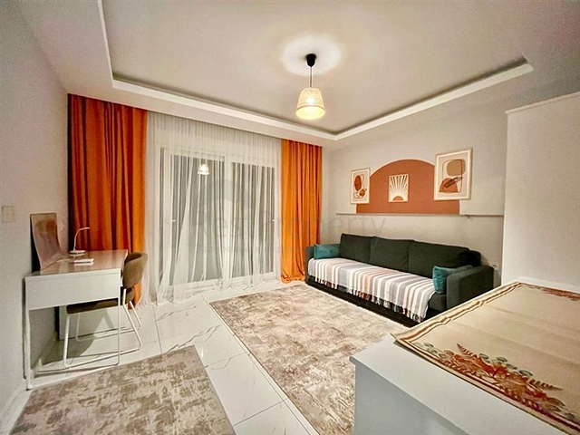 شقة فسيحة 1 + 1 في منطقة محمودلار 