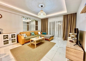 شقة فسيحة 1 + 1 في منطقة محمودلار 