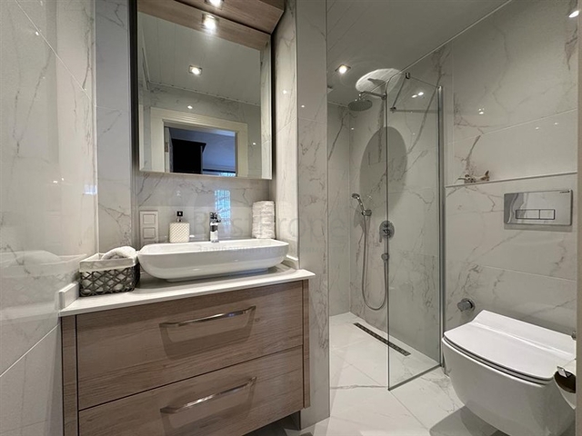 شقة 2 + 1 مع تصريح إقامة في منطقة أوبا