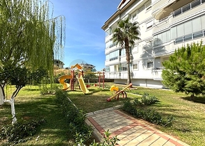 شقة 2 + 1 مع تصريح إقامة في منطقة أوبا