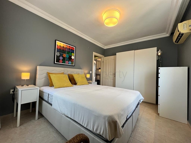 شقة 1+1 في وسط ألانيا