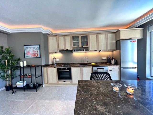 شقة 1+1 في وسط ألانيا