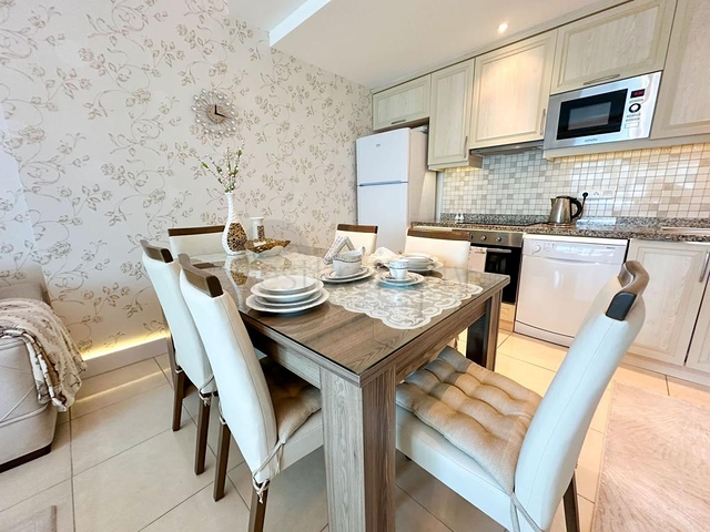 شقة فسيحة 2 + 1 في منطقة محمودلار