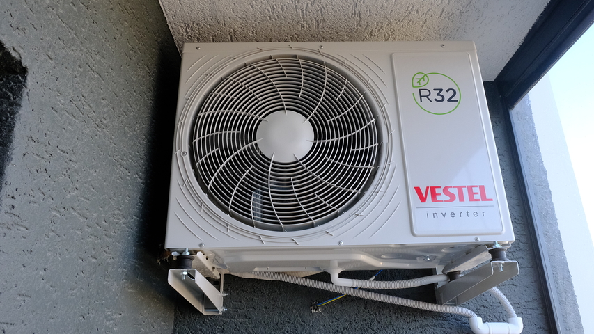 2 + 1 شقة في مجمع سكني جديد 2 دقيقة من المترو.