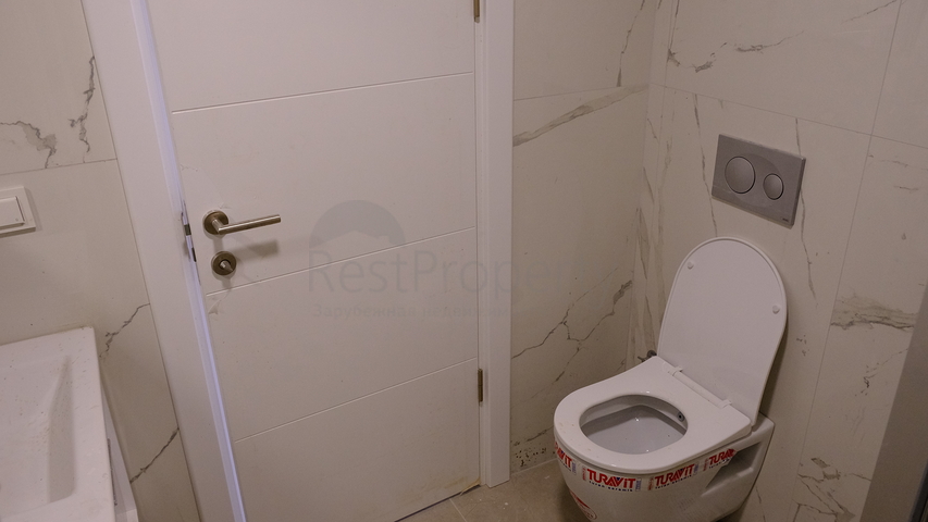 2 + 1 شقة في مجمع سكني جديد 2 دقيقة من المترو.