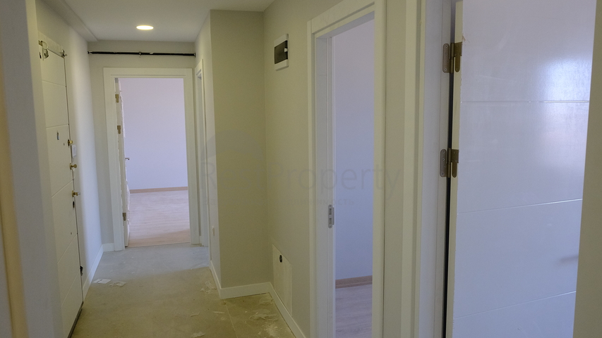 2 + 1 شقة في مجمع سكني جديد 2 دقيقة من المترو.