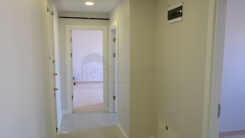 2 + 1 شقة في مجمع سكني جديد 2 دقيقة من المترو.