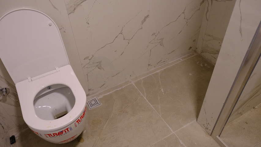 2 + 1 شقة في مجمع سكني جديد 2 دقيقة من المترو.