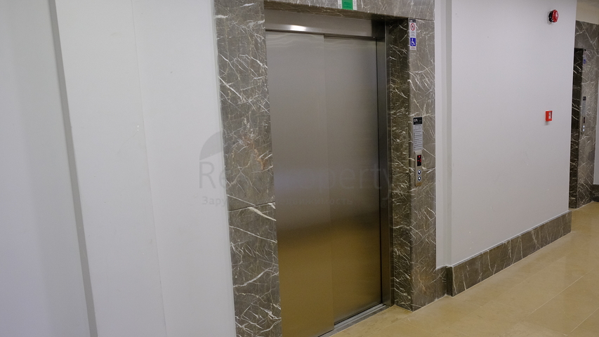 2 + 1 شقة في مجمع سكني جديد 2 دقيقة من المترو.