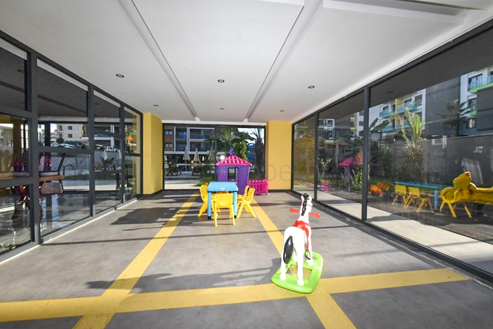 شقة 1+1 للايجار في مجمع جديد في منطقة كارجيجاك