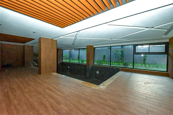 شقة 1+1 للايجار في مجمع جديد في منطقة كارجيجاك