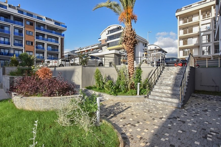 شقة 1+1 للايجار في مجمع جديد في منطقة كارجيجاك