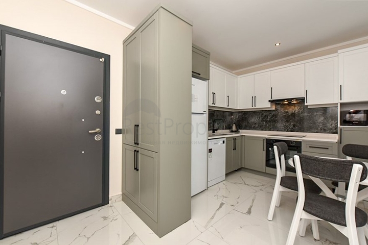 شقة 1+1 للايجار في مجمع جديد في منطقة كارجيجاك