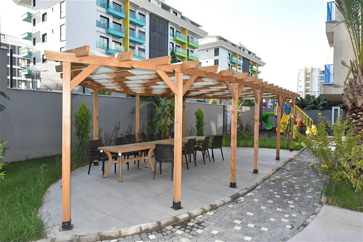 شقة 1+1 للايجار في مجمع جديد في منطقة كارجيجاك