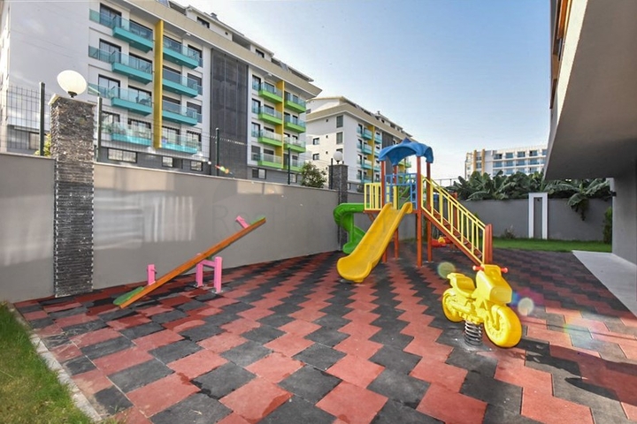 شقة 1+1 للايجار في مجمع جديد في منطقة كارجيجاك