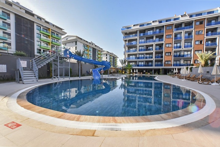 شقة 1+1 للايجار في مجمع جديد في منطقة كارجيجاك