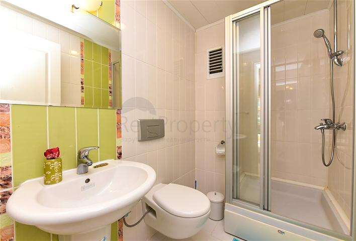 شقة كبيرة 2 + 1 في منطقة محمودلار 