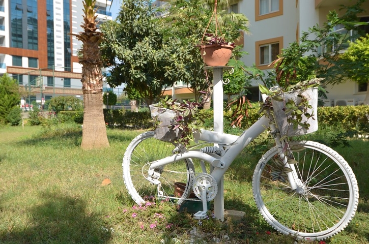 شقة كبيرة 2 + 1 في منطقة محمودلار 