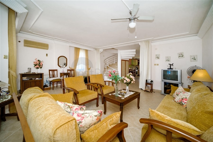 2 + 1 بنتهاوس مطلة على البحر