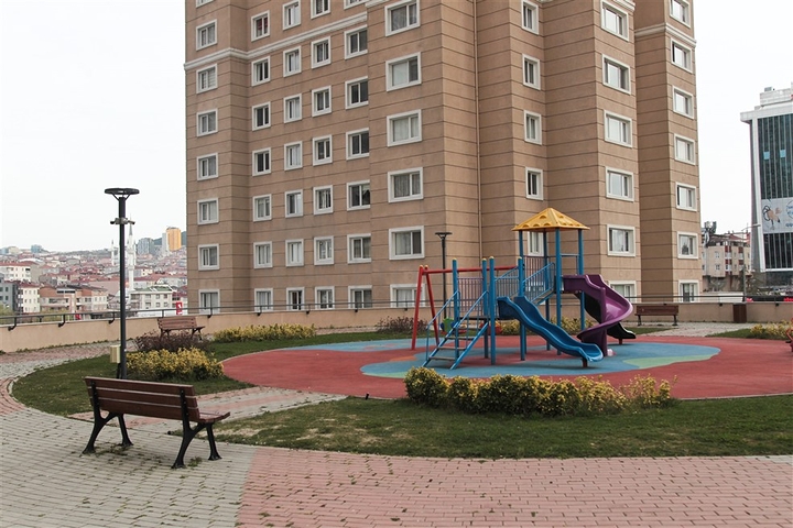 شقة للبيع في اتاشهير 2+1 المركز المالي