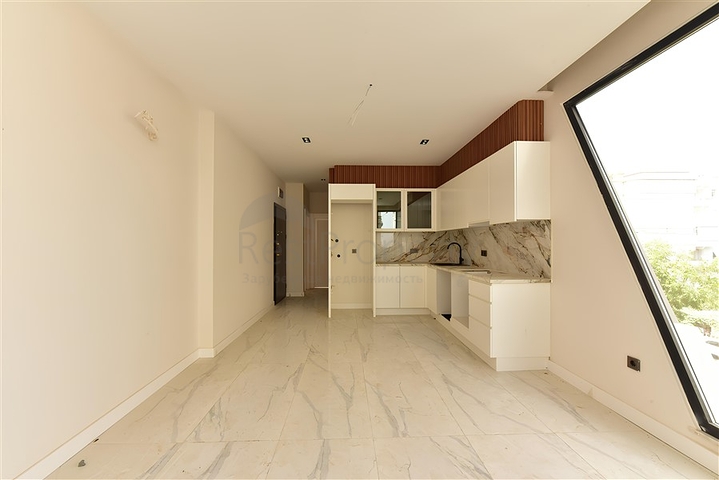 شقة 2+1 في قلب ألانيا في منطقة كليوباترا