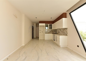 شقة 2+1 في قلب ألانيا في منطقة كليوباترا