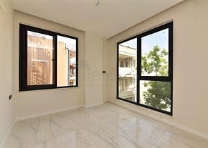 شقة 2+1 في قلب ألانيا في منطقة كليوباترا