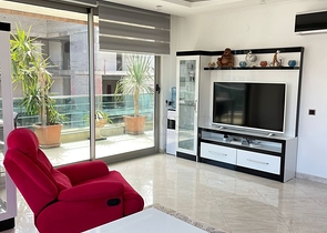 شقة مفروشة 2 + 1 في منطقة أوبا