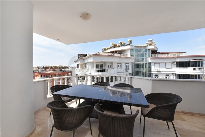 شقة 3 + 1 مع تصريح إقامة في منطقة توسمور