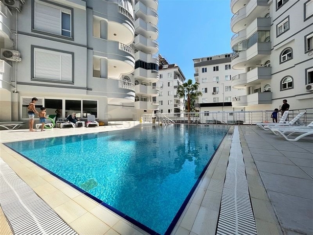 شقة 3 + 1 مع تصريح إقامة في منطقة توسمور