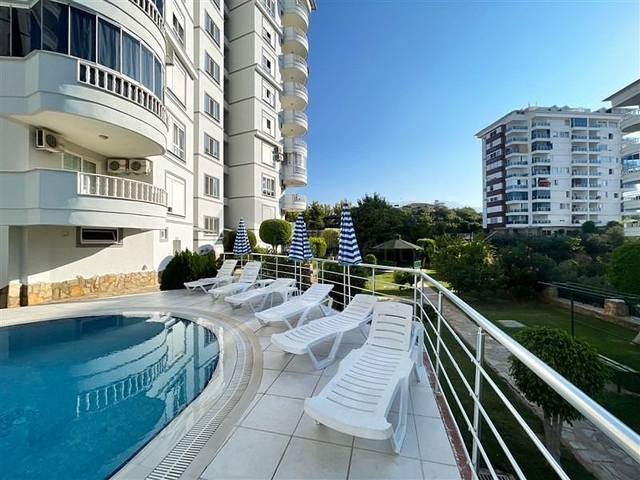 شقة 3 + 1 مع تصريح إقامة في منطقة توسمور