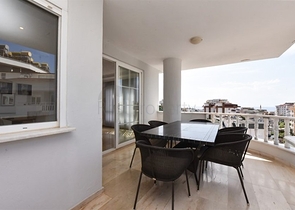 شقة 3 + 1 مع تصريح إقامة في منطقة توسمور