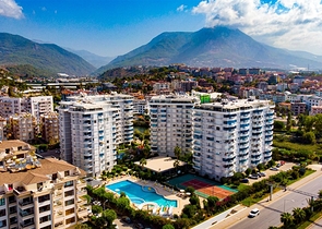 شقة 3+1 في منطقة توسمور 50 متر من البحر.