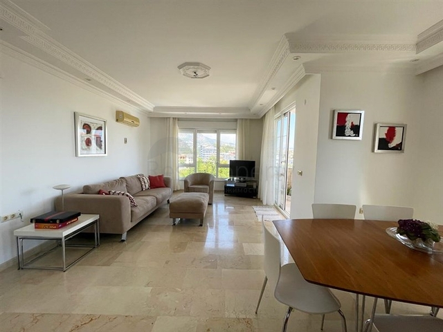 شقة 2+1 مع إطلالات بانورامية على الجبل في منطقة توسمور