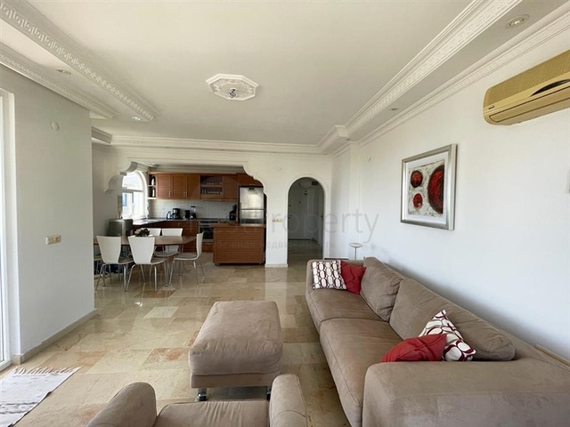 شقة 2+1 مع إطلالات بانورامية على الجبل في منطقة توسمور