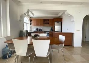 شقة 2+1 مع إطلالات بانورامية على الجبل في منطقة توسمور