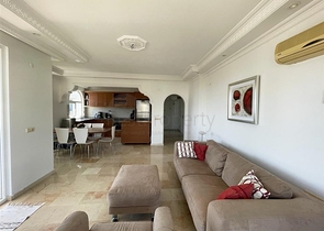 شقة 2+1 مع إطلالات بانورامية على الجبل في منطقة توسمور