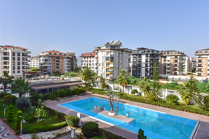 بنتهاوس مفروش 2+1 على بعد 200 متر فقط من البحر