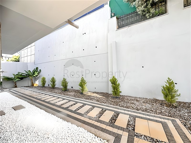 فيلا مع مسبح لا متناهي وإطلالات بانورامية في الهواء الطلق على الغابة والمدينة والبحر