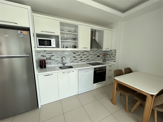 شقة فسيحة 2 + 1 على مسافة قريبة من البحر