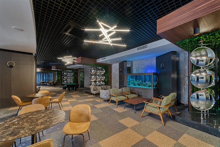 شقة على الساحل الأول في مجمع من الدرجة الممتازة