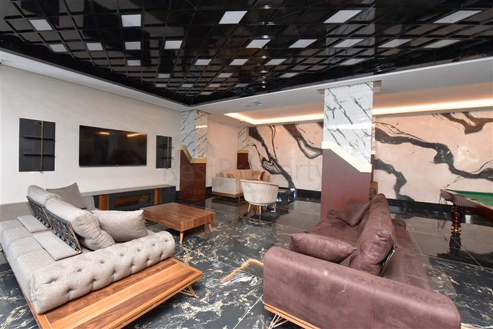 شقة مفروشة بغرفة نوم واحدة في مجمع جديد في محمودلار