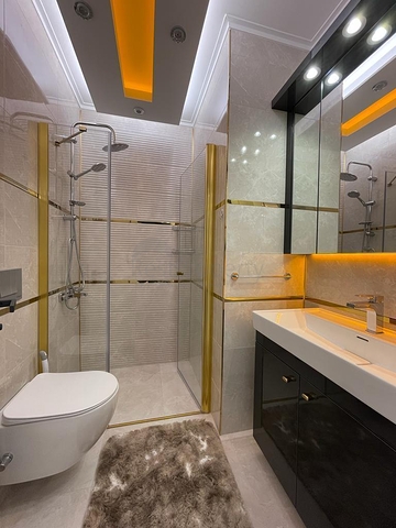 شقة مفروشة بغرفة نوم واحدة في مجمع جديد في محمودلار